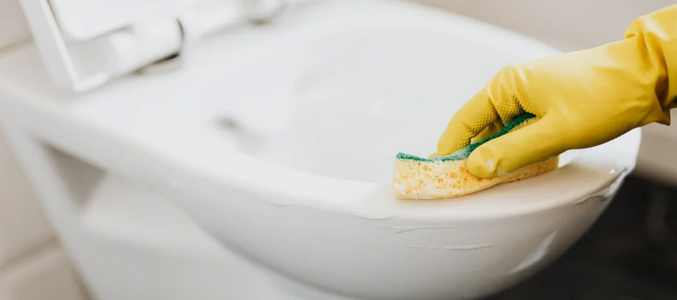 How Professional Bathroom Cleaning Enhances Hygiene at Home